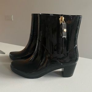 Kate Spade short rain boots sz 7